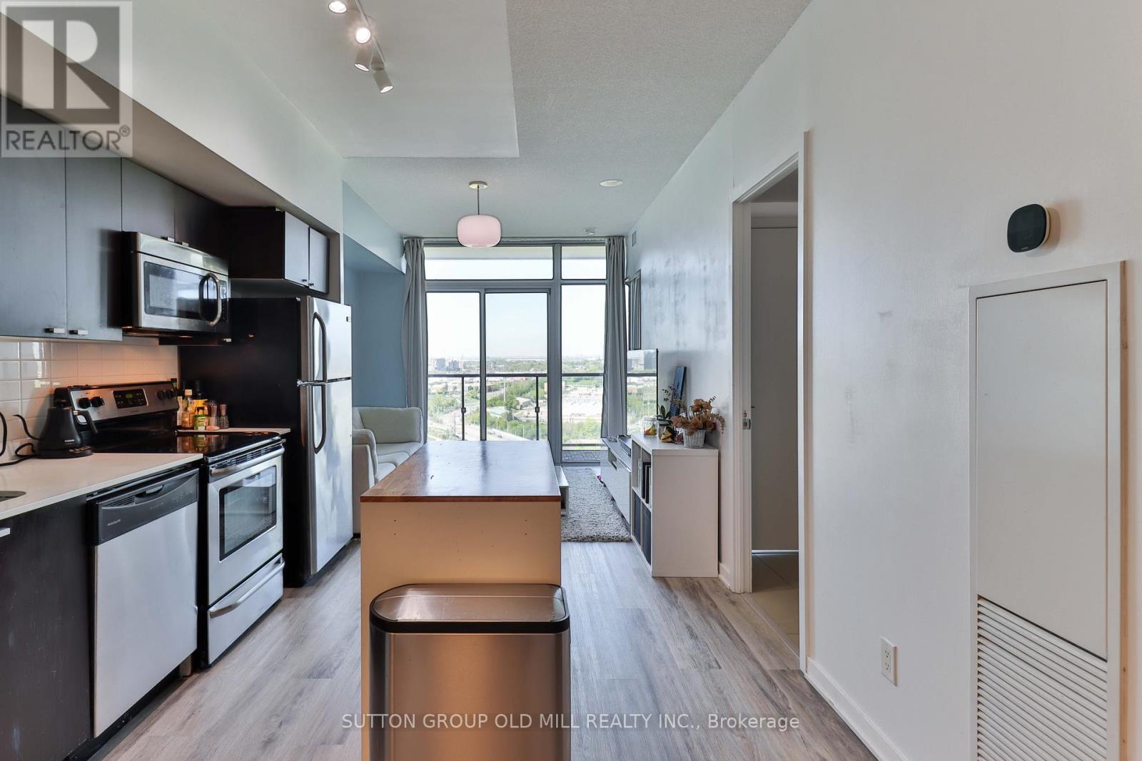 1904 - 105 The Queensway, Toronto, Ontario  M6S 5B5 - Photo 5 - W12178642
