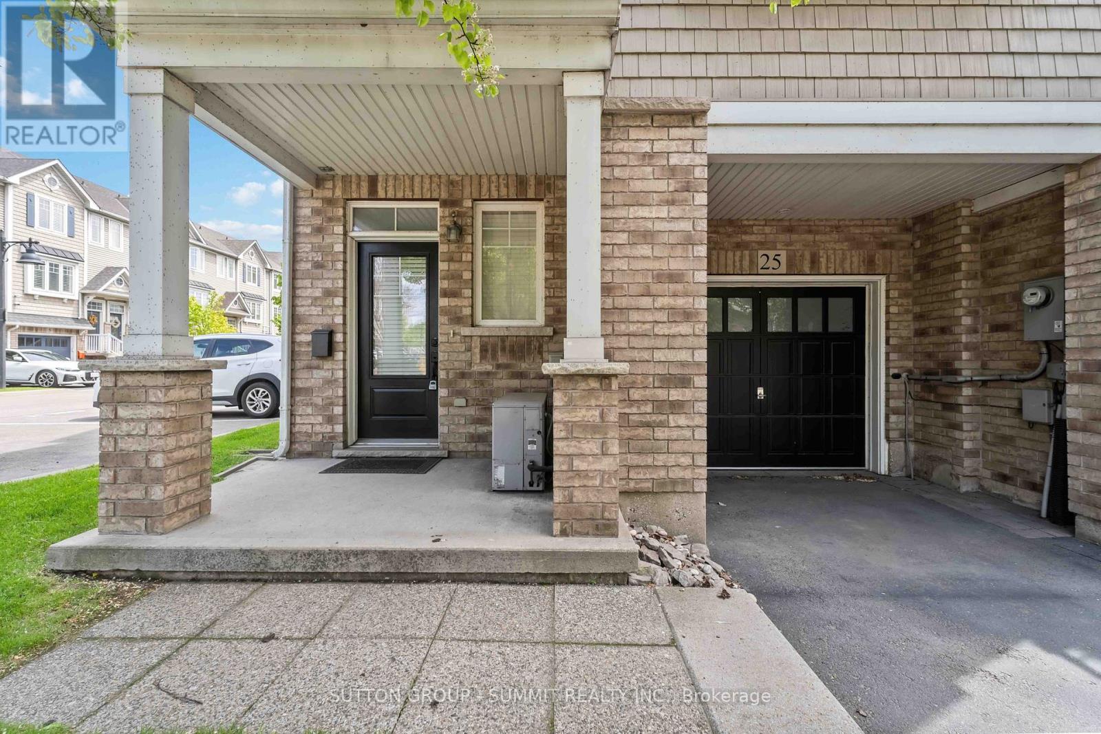 25 - 337 Beach Boulevard, Hamilton, Ontario  L8H 6W4 - Photo 3 - X12166644
