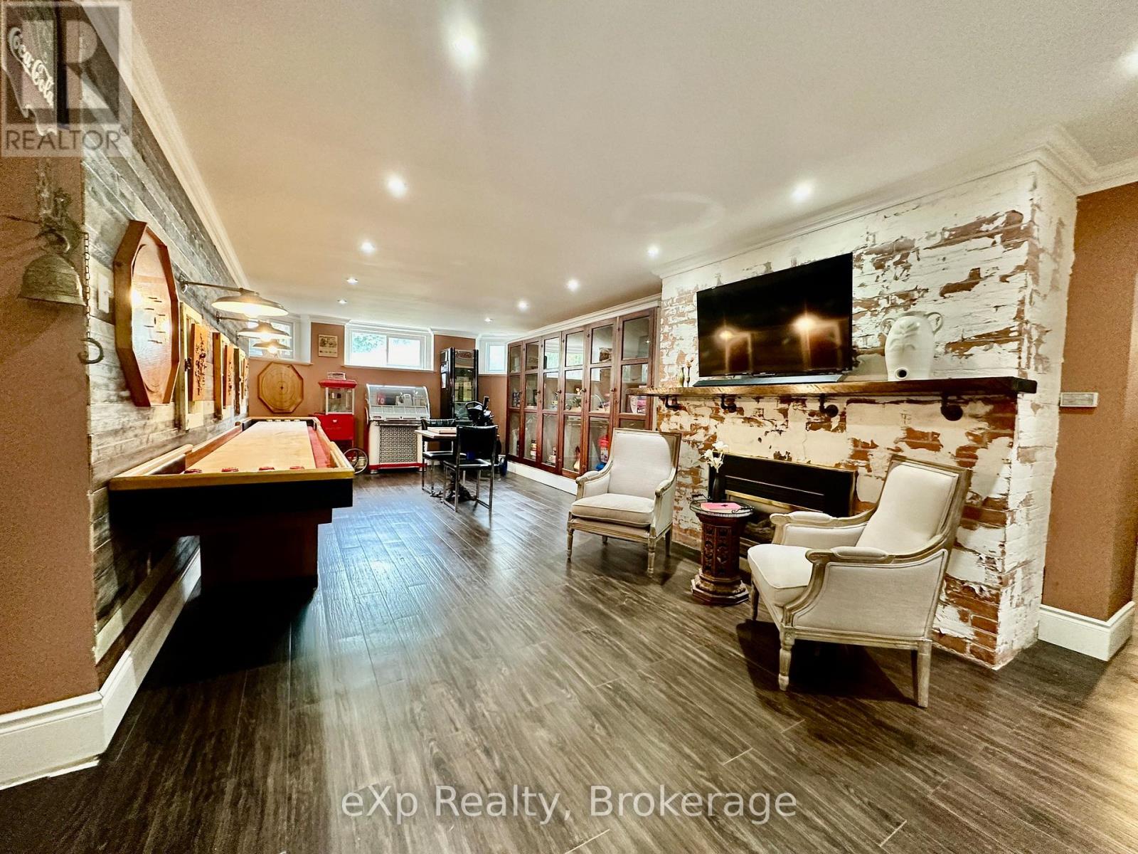 85 10th Street, Hanover, Ontario  N4N 1M9 - Photo 32 - X12156800