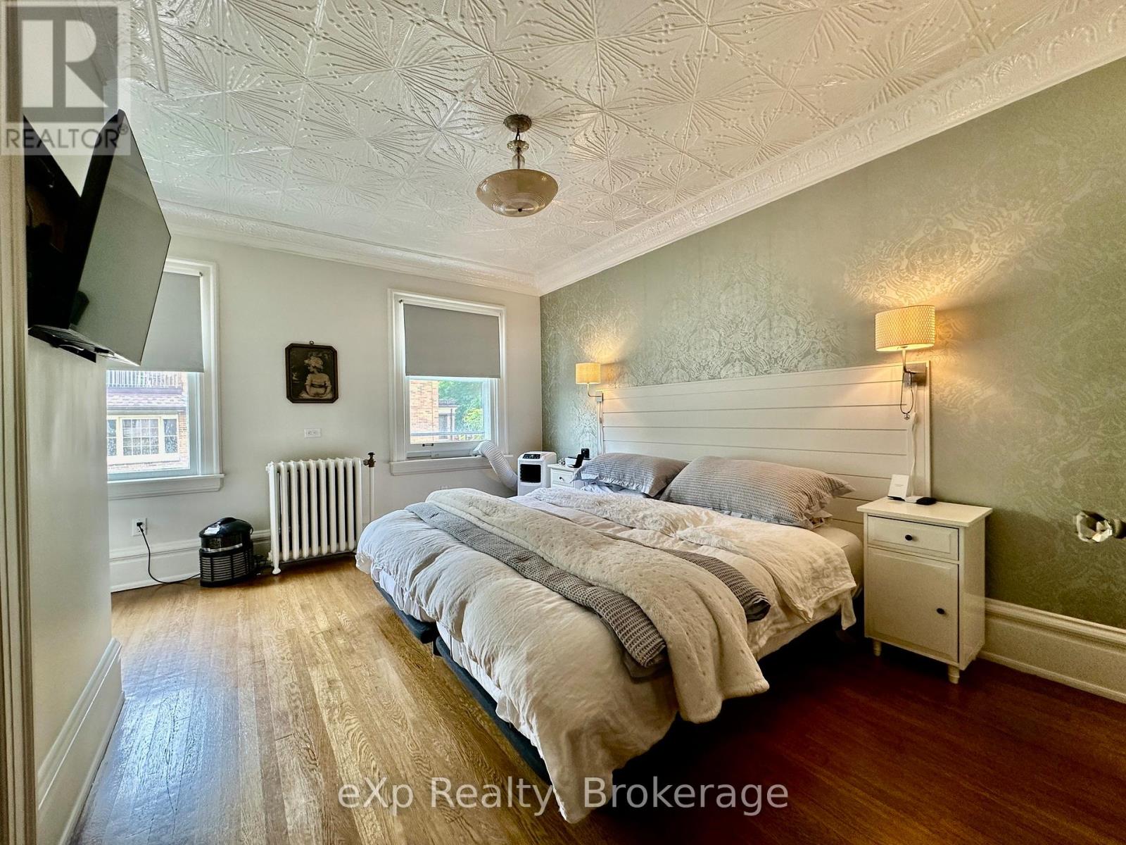85 10th Street, Hanover, Ontario  N4N 1M9 - Photo 17 - X12156800