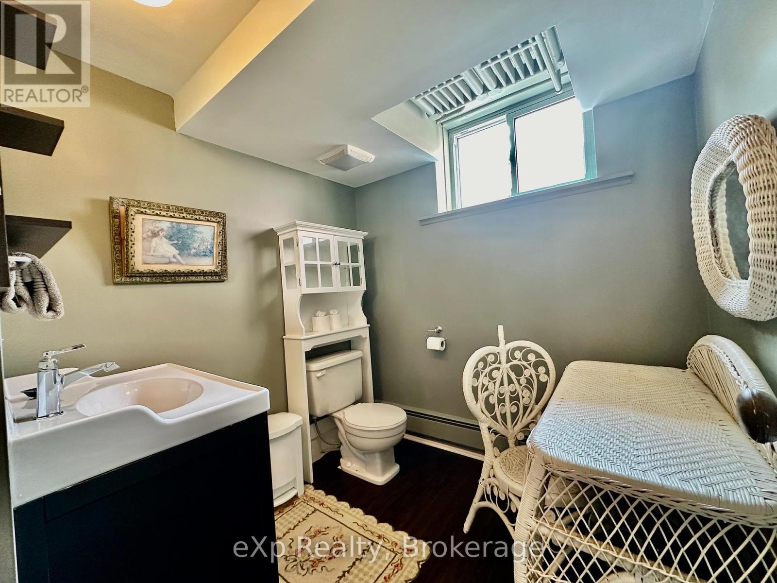 85 10th Street, Hanover, Ontario  N4N 1M9 - Photo 36 - X12156800