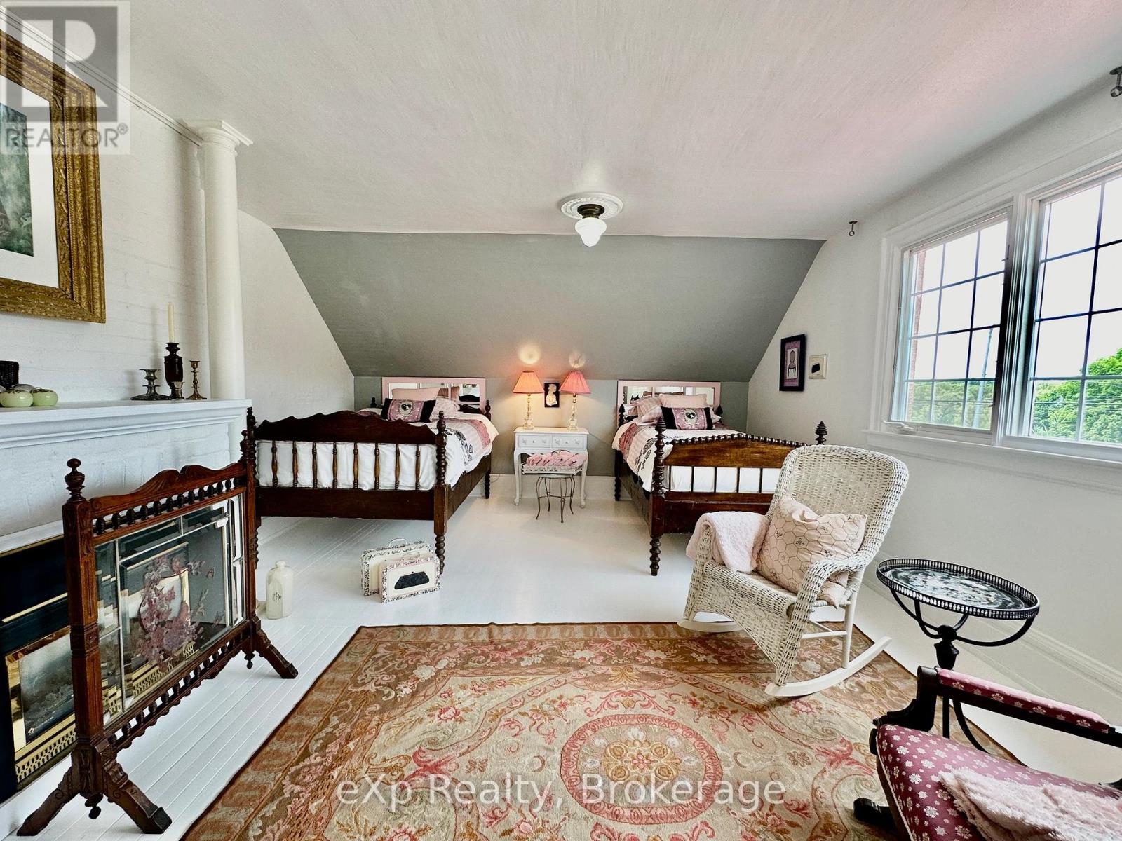 85 10th Street, Hanover, Ontario  N4N 1M9 - Photo 24 - X12156800