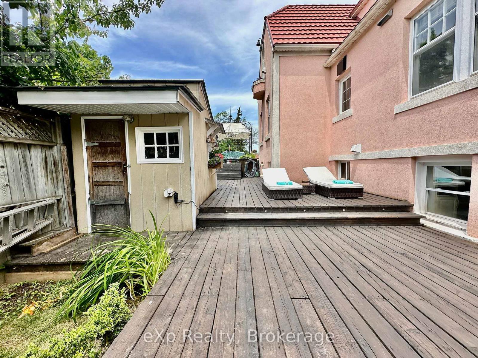 85 10th Street, Hanover, Ontario  N4N 1M9 - Photo 37 - X12156800