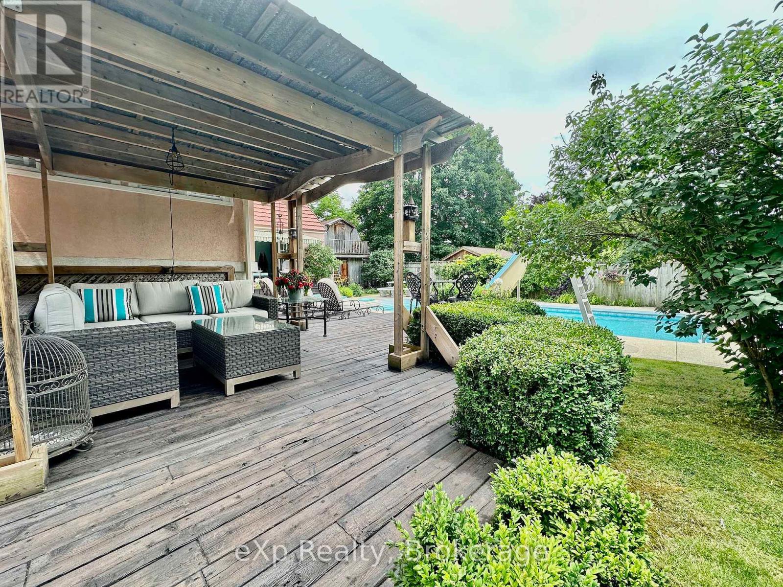 85 10th Street, Hanover, Ontario N4N 1M9 - Photo 39 - X12156800