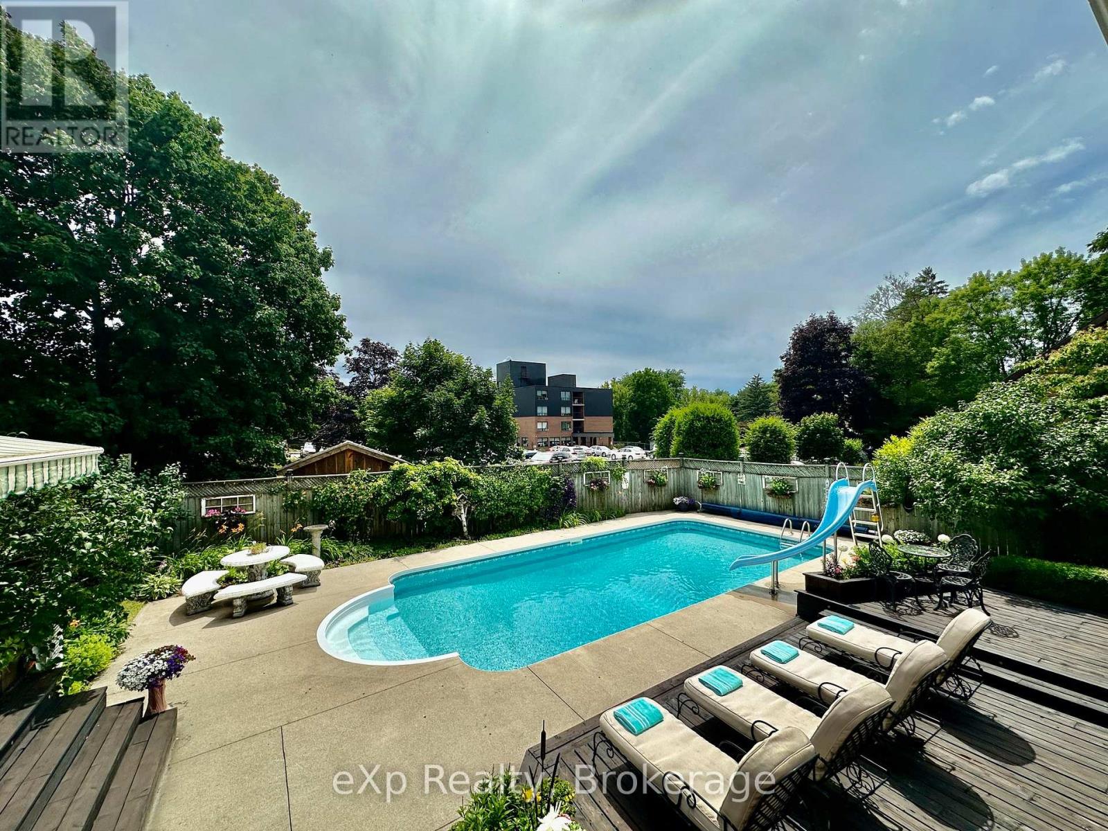 85 10th Street, Hanover, Ontario N4N 1M9 - Photo 41 - X12156800