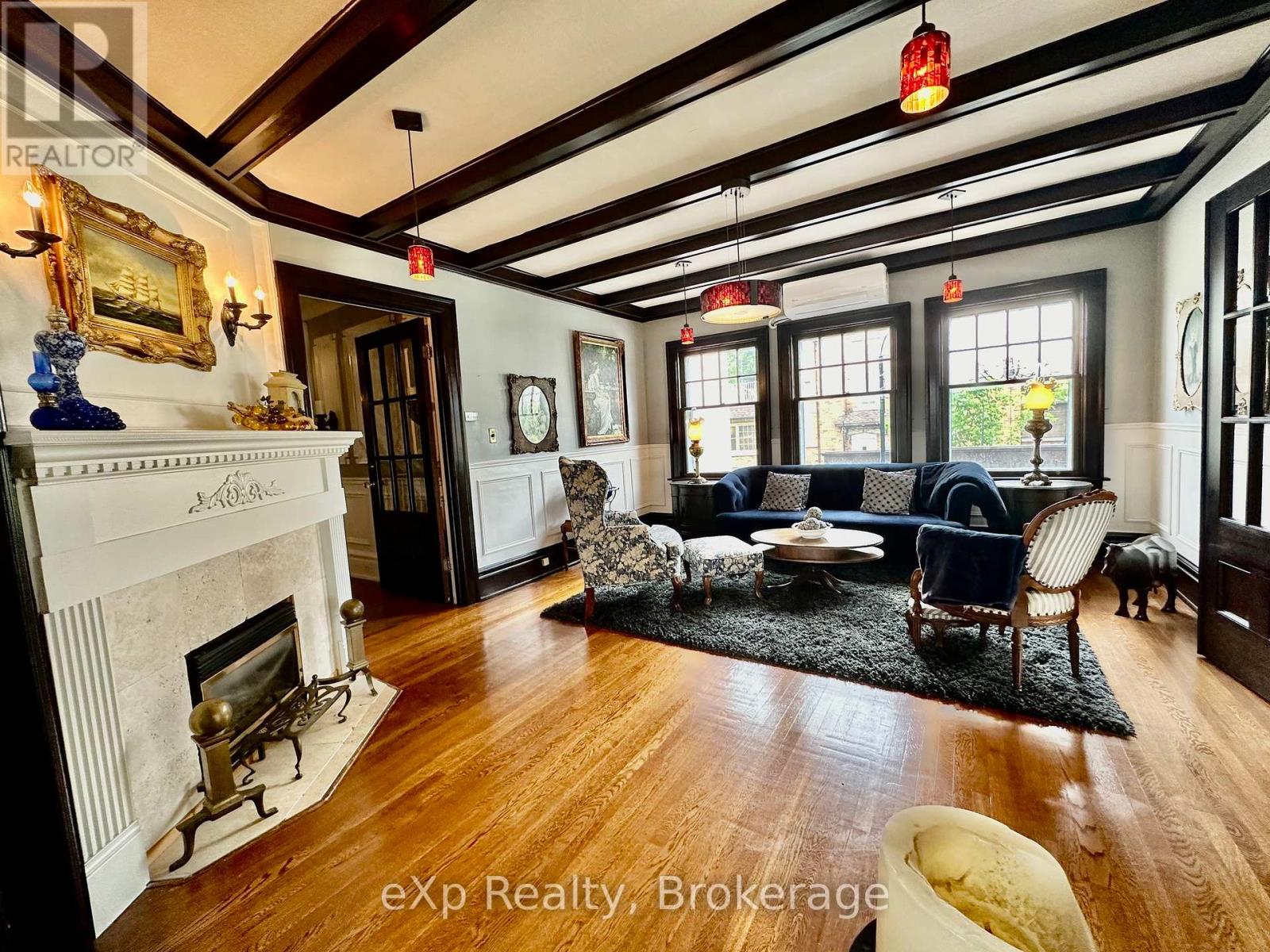 85 10th Street, Hanover, Ontario  N4N 1M9 - Photo 6 - X12156800