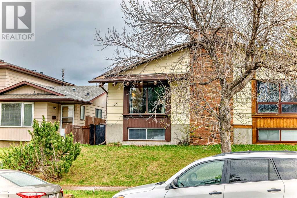 Property at 105 Berwick Drive NW image 3