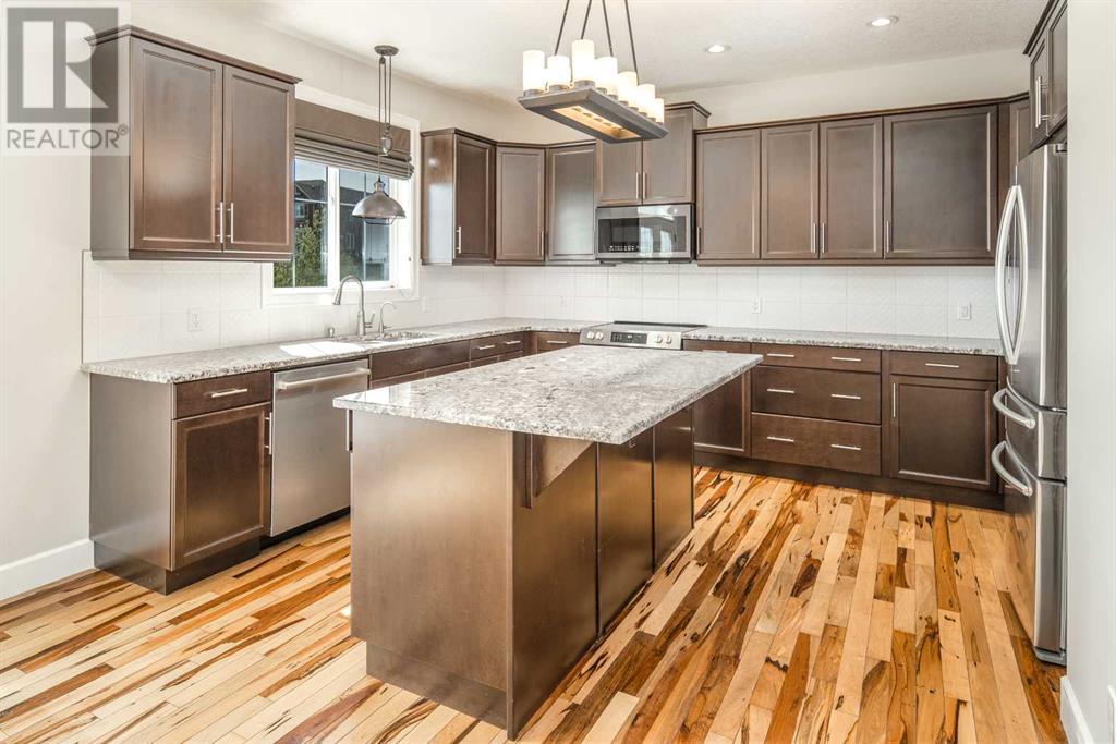 Property at 247 Lakepointe Drive image 3