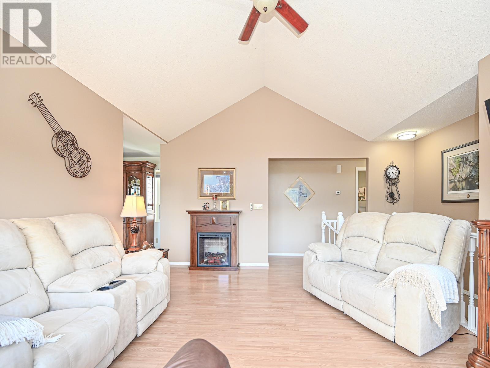 13525 Westkal Road, Coldstream, British Columbia  V1B 1Y7 - Photo 50 - 10349542