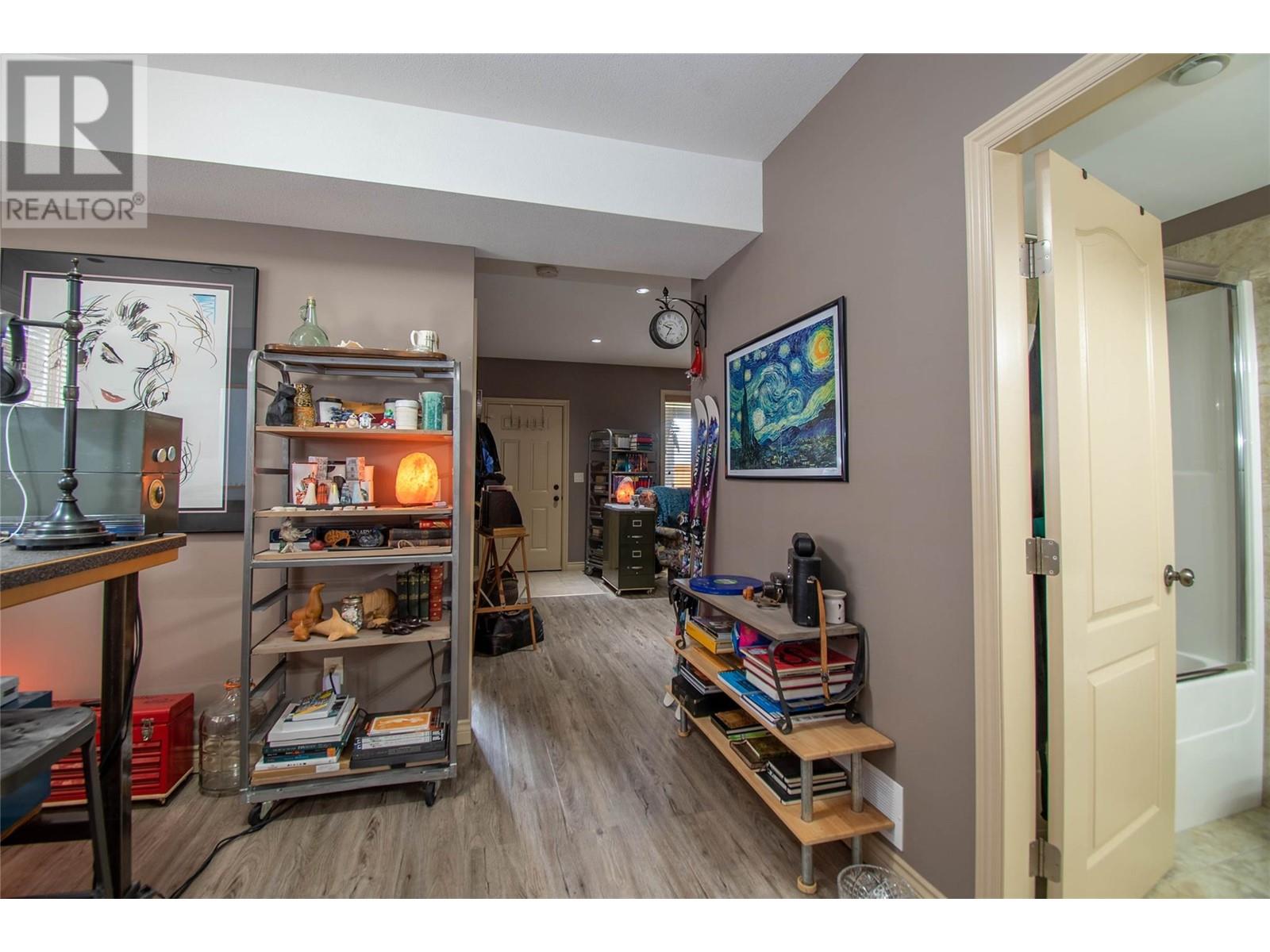 1377 Kendra Court, Kelowna, British Columbia  V1P 1P1 - Photo 51 - 10349282