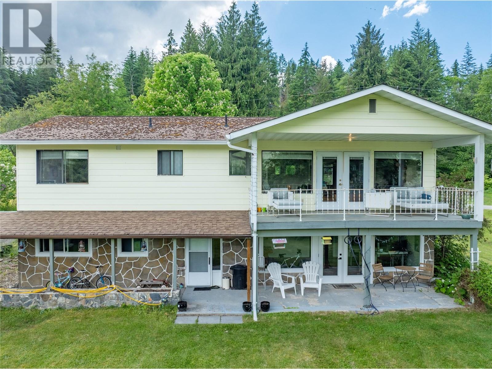 2864 Leisure Place, Blind Bay, British Columbia  V0E 1H1 - Photo 5 - 10349077