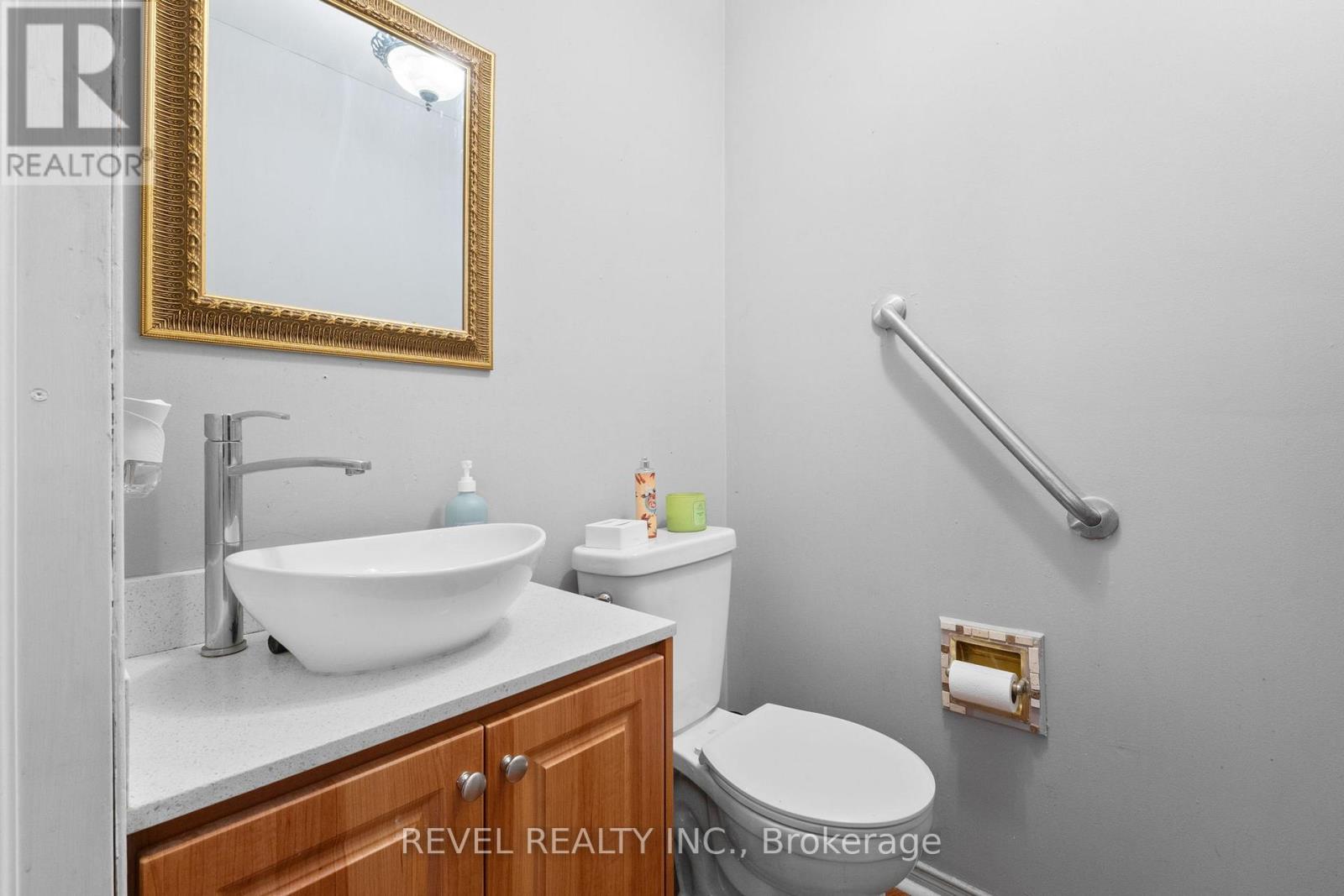12 Robinson Crescent, Whitby, Ontario L1N 6W5 - Photo 10 - E12178894