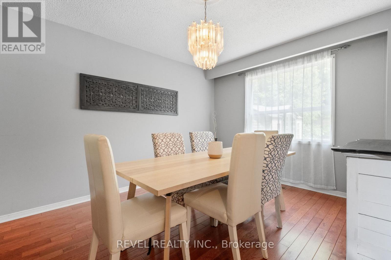 12 Robinson Crescent, Whitby, Ontario  L1N 6W5 - Photo 6 - E12178894