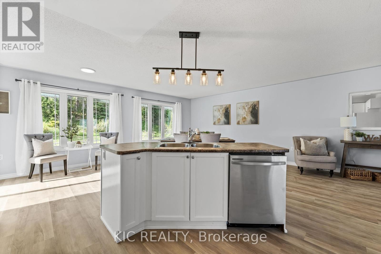574 Clancy Crescent, Peterborough West, Ontario K9K 2S2 - Photo 17 - X12178886