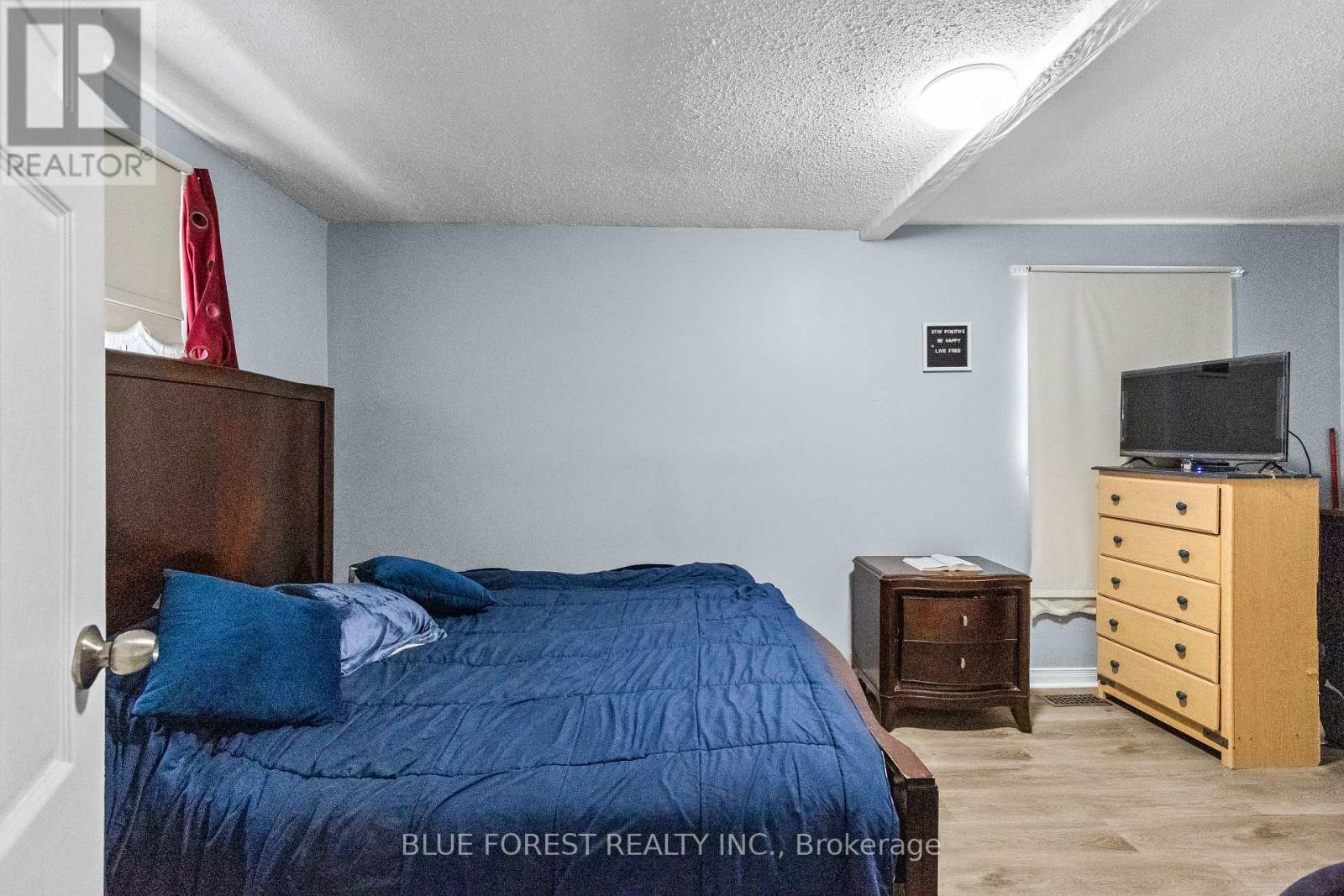 69 Connaught Avenue, London East, Ontario  N5Y 3A5 - Photo 21 - X12178852