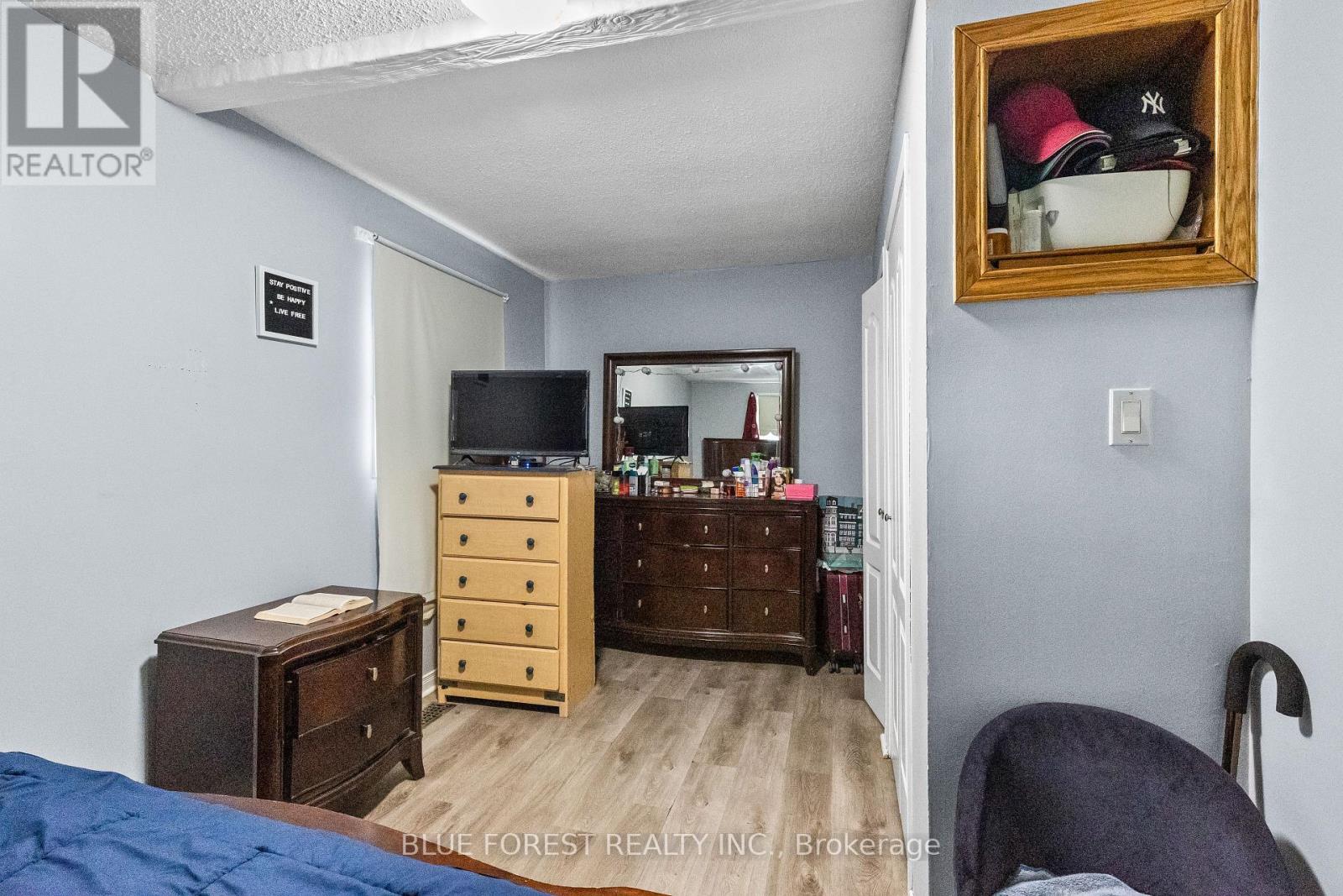 69 Connaught Avenue, London East, Ontario  N5Y 3A5 - Photo 22 - X12178852