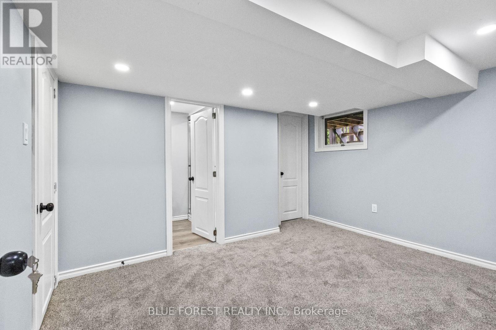 69 Connaught Avenue, London East, Ontario  N5Y 3A5 - Photo 5 - X12178852