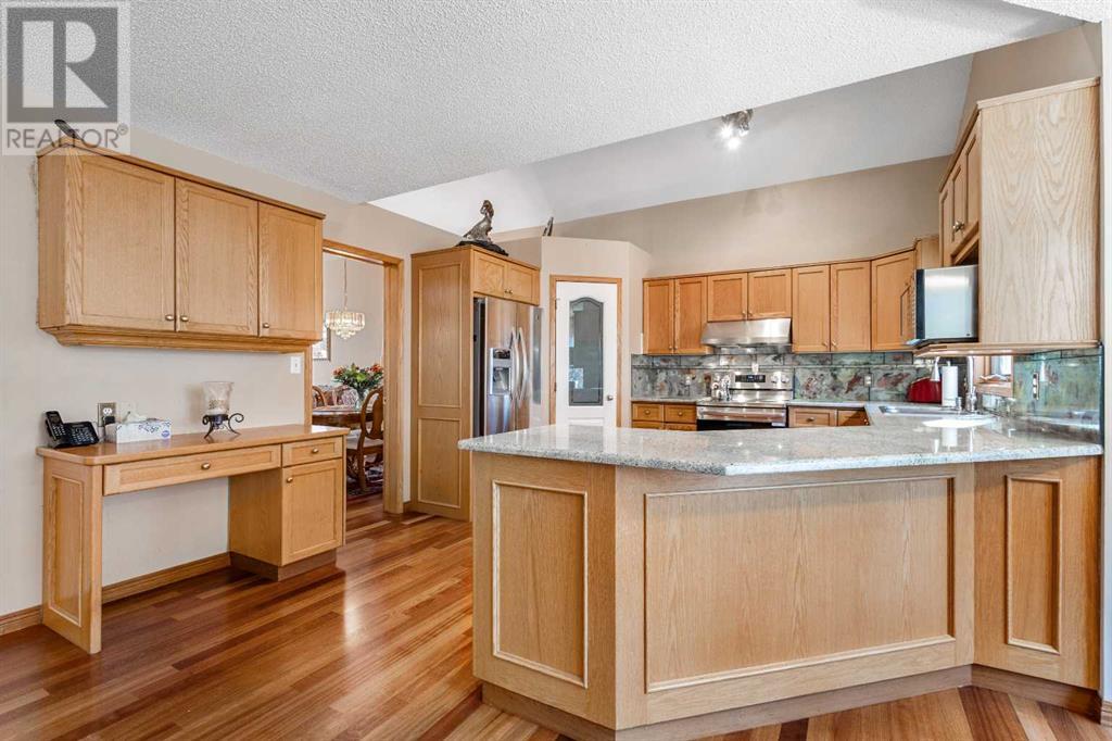 122 Hampstead Close Nw, Calgary, Alberta  T3A 5J1 - Photo 11 - A2204264