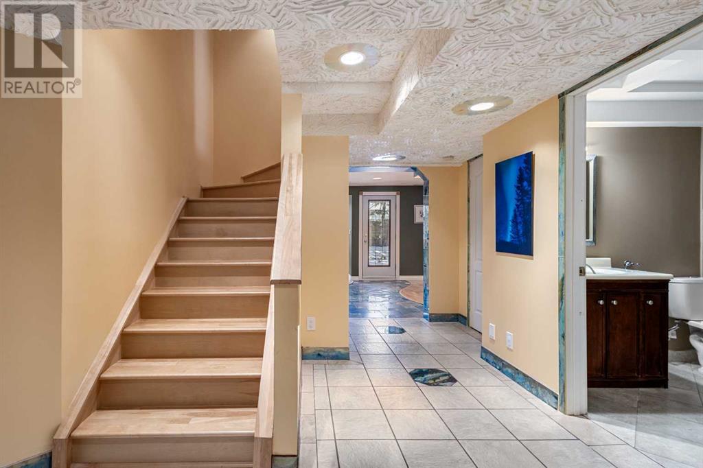 122 Hampstead Close Nw, Calgary, Alberta  T3A 5J1 - Photo 30 - A2204264