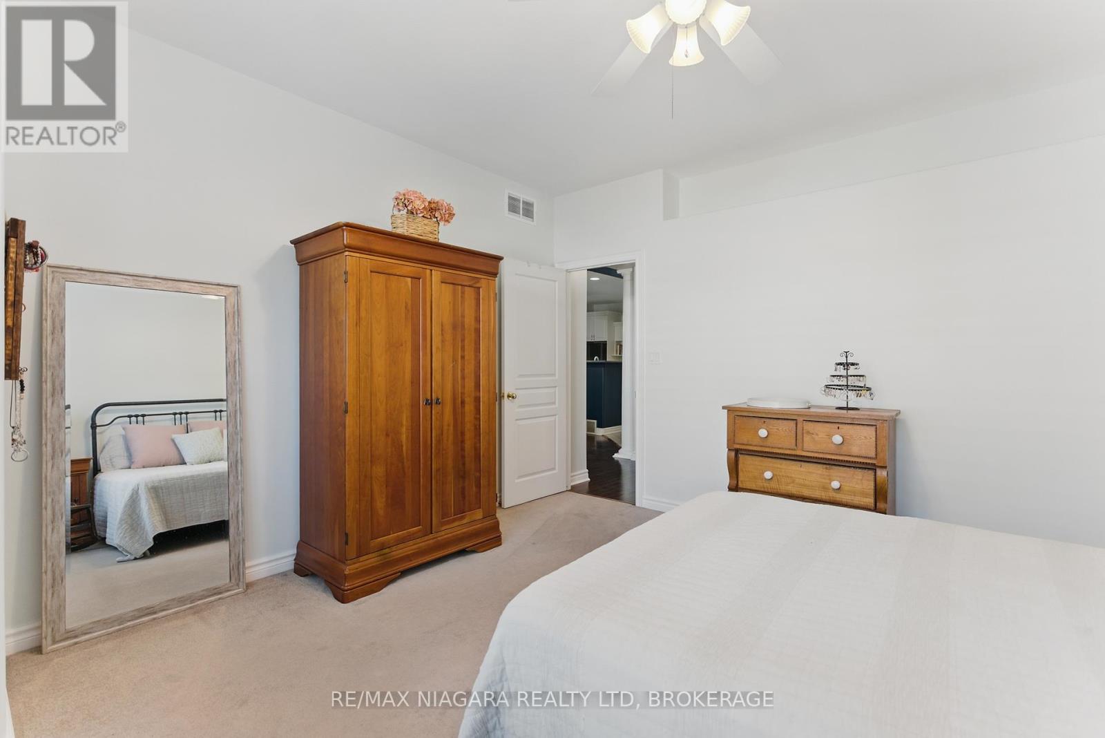 18 - 308 Queenston Street, St. Catharines (Oakdale), Ontario  L2P 2X4 - Photo 23 - X12178832