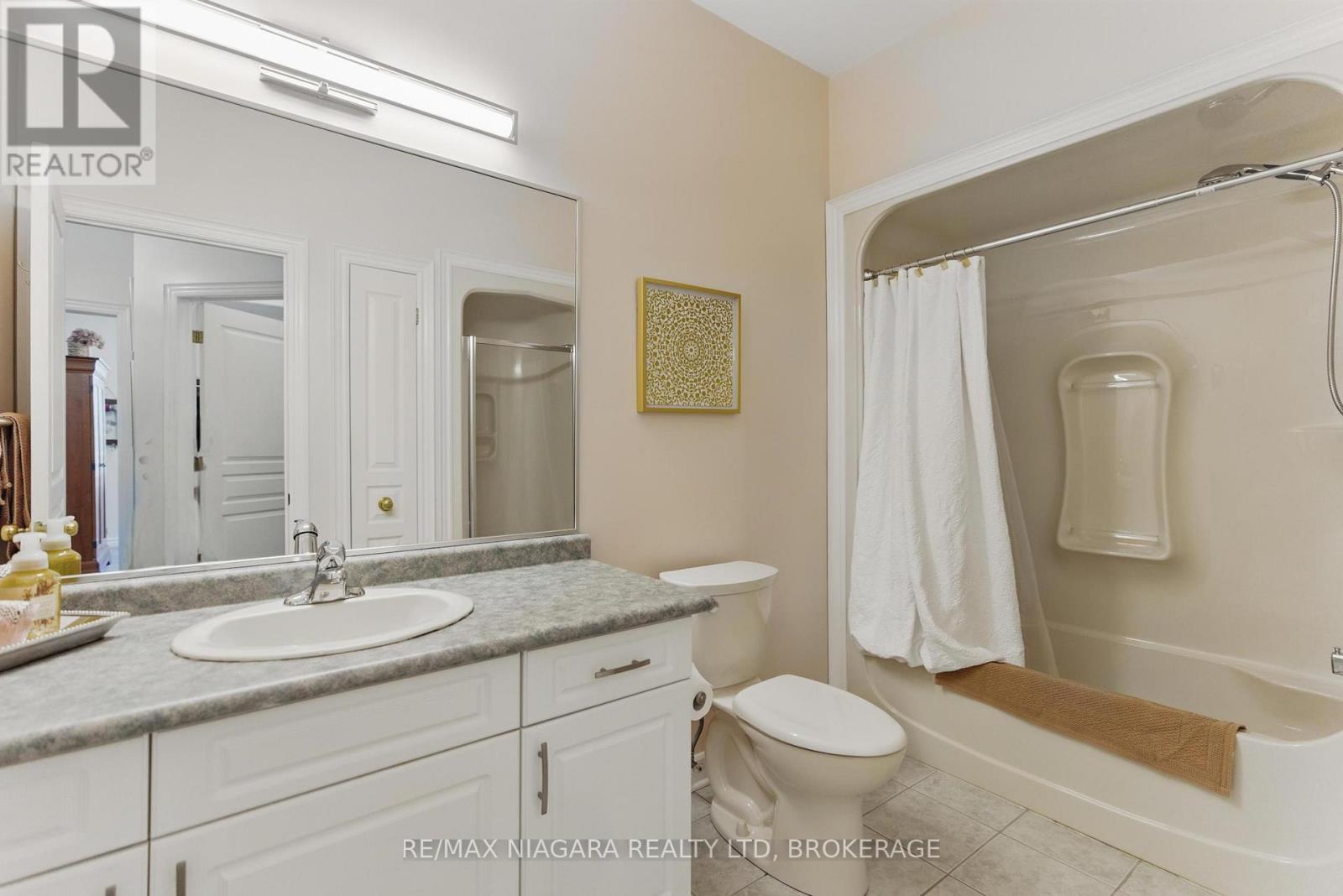 18 - 308 Queenston Street, St. Catharines (Oakdale), Ontario  L2P 2X4 - Photo 25 - X12178832