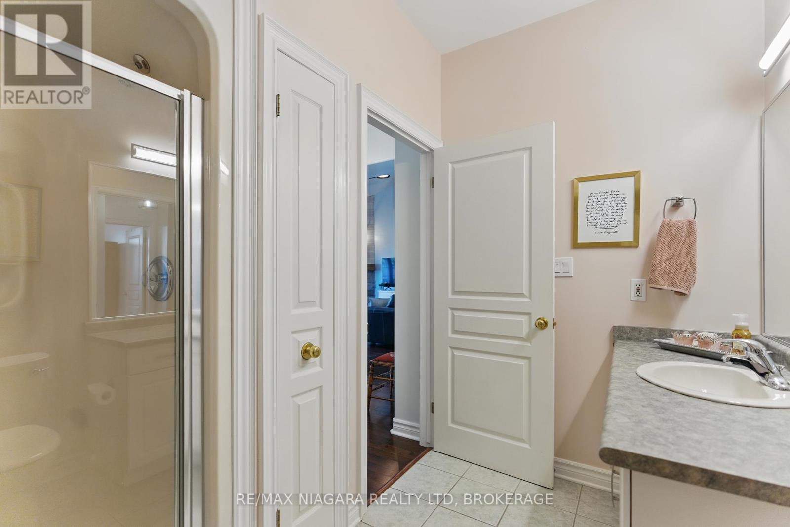 18 - 308 Queenston Street, St. Catharines (Oakdale), Ontario  L2P 2X4 - Photo 26 - X12178832