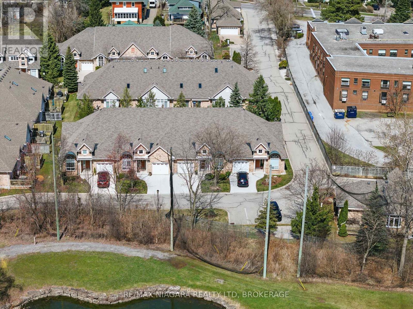 18 - 308 Queenston Street, St. Catharines (Oakdale), Ontario  L2P 2X4 - Photo 5 - X12178832