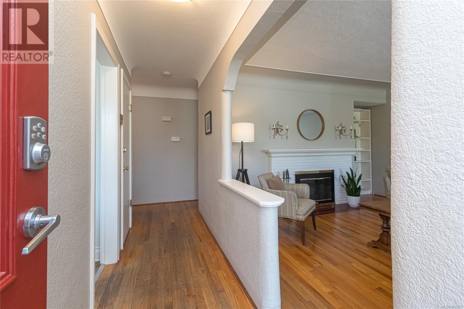 1475 Stroud Rd, Victoria, British Columbia  V8T 2K7 - Photo 5 - 992201
