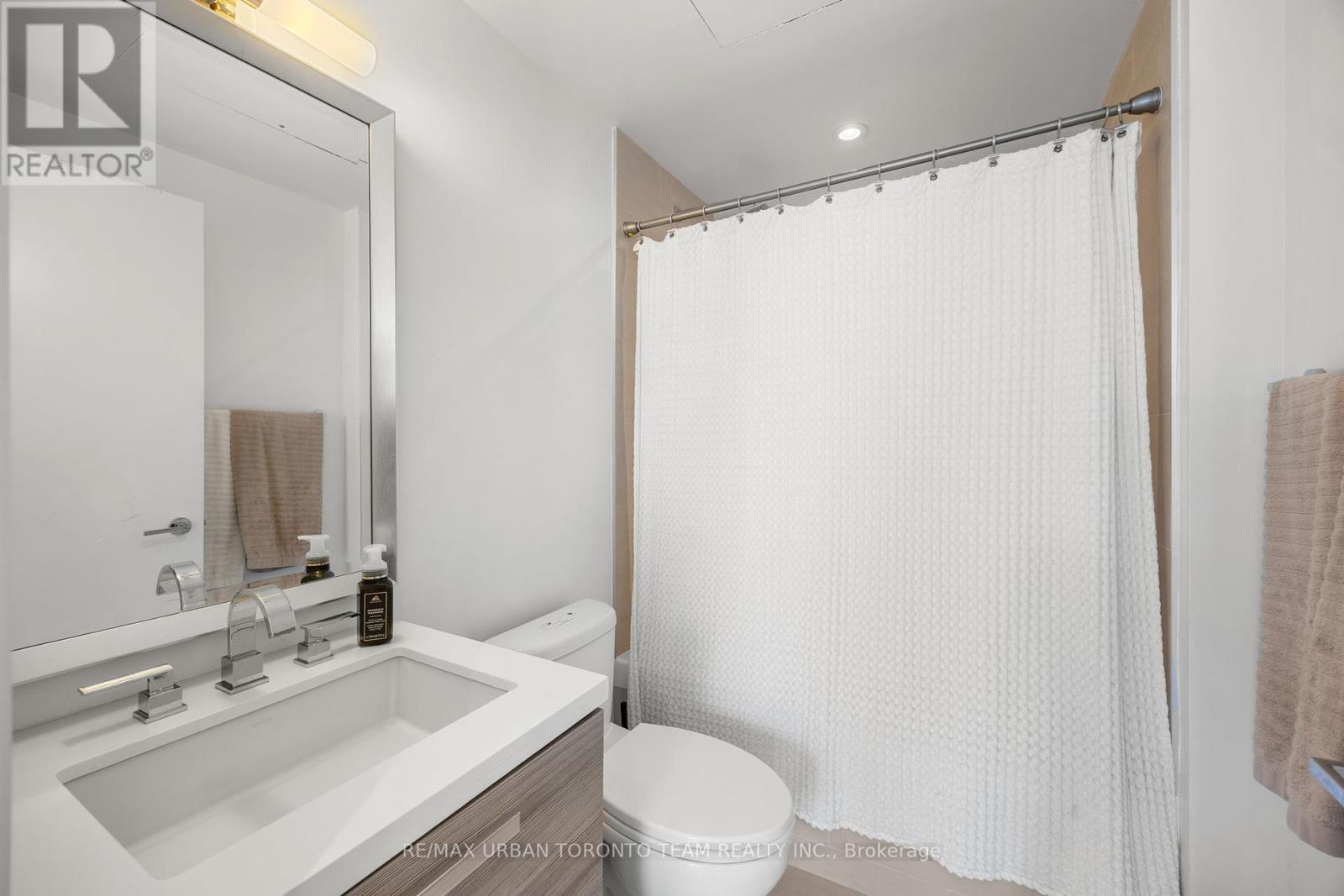 2804 - 224 King Street W, Toronto (Waterfront Communities), Ontario  M5H 0A6 - Photo 15 - C12178652
