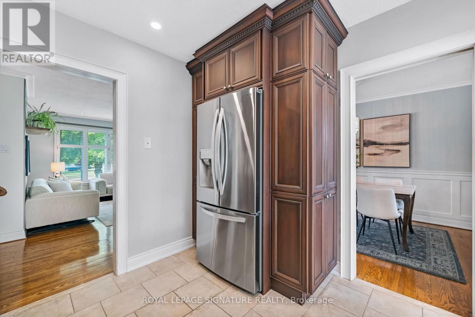 21 Page Avenue, Toronto (Bayview Village), Ontario  M2K 2B3 - Photo 15 - C12178813
