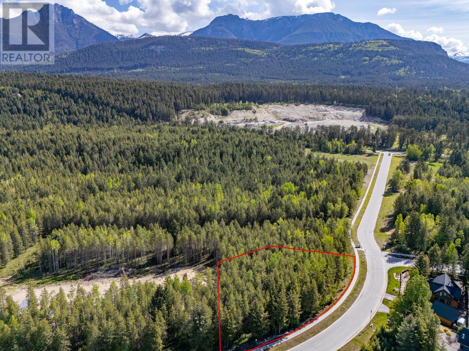 1402 Granite Drive, Golden, BC V0A1H0