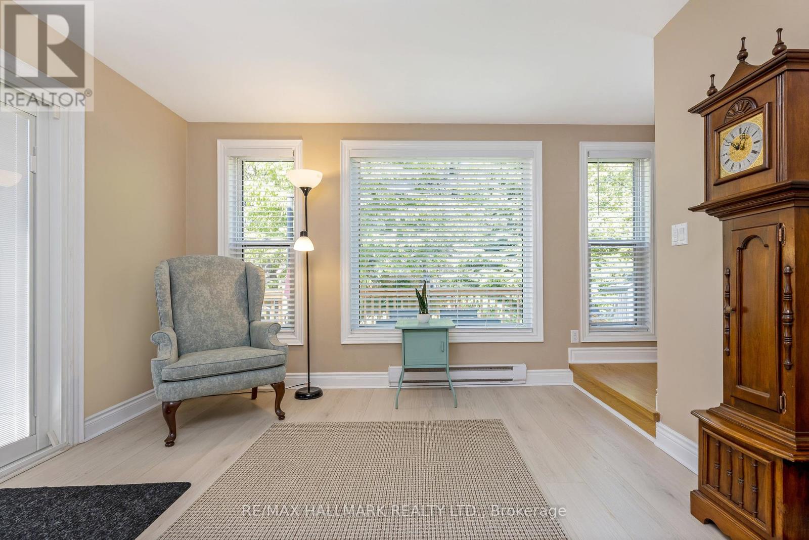 142 Meighen Avenue, Toronto (O'connor-Parkview), Ontario  M4B 2H9 - Photo 4 - E12178689