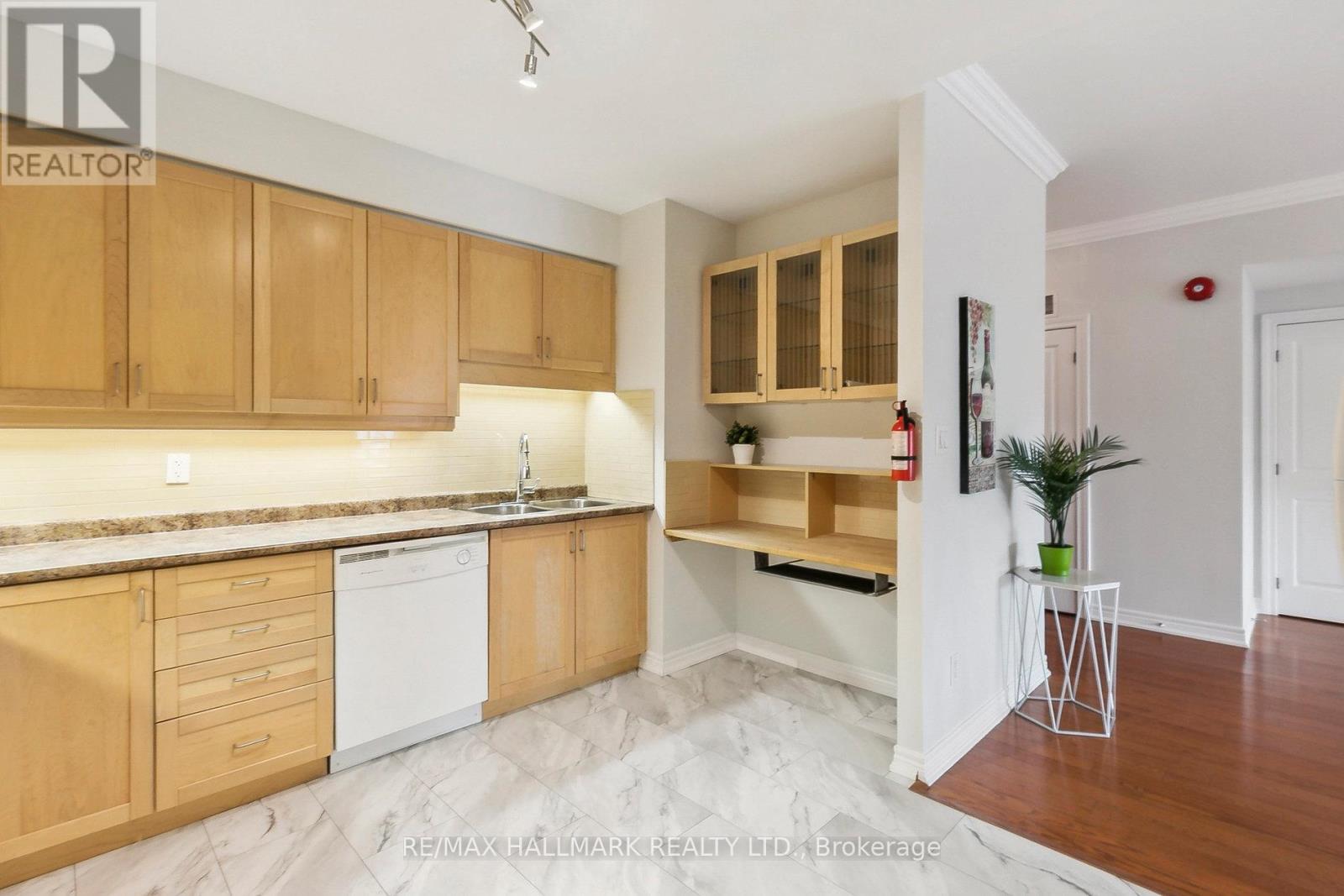 206 - 1 Lawlor Avenue, Toronto, Ontario  M4E 3L8 - Photo 20 - E12178710