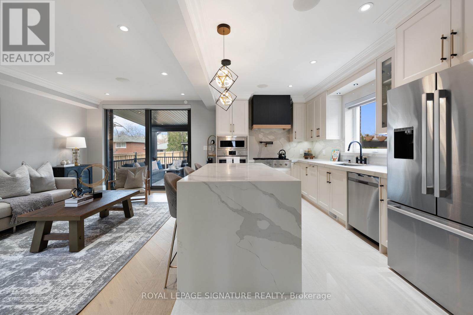 25 Elmont Drive, Toronto (O'connor-Parkview), Ontario  M4B 2M2 - Photo 10 - E12178721