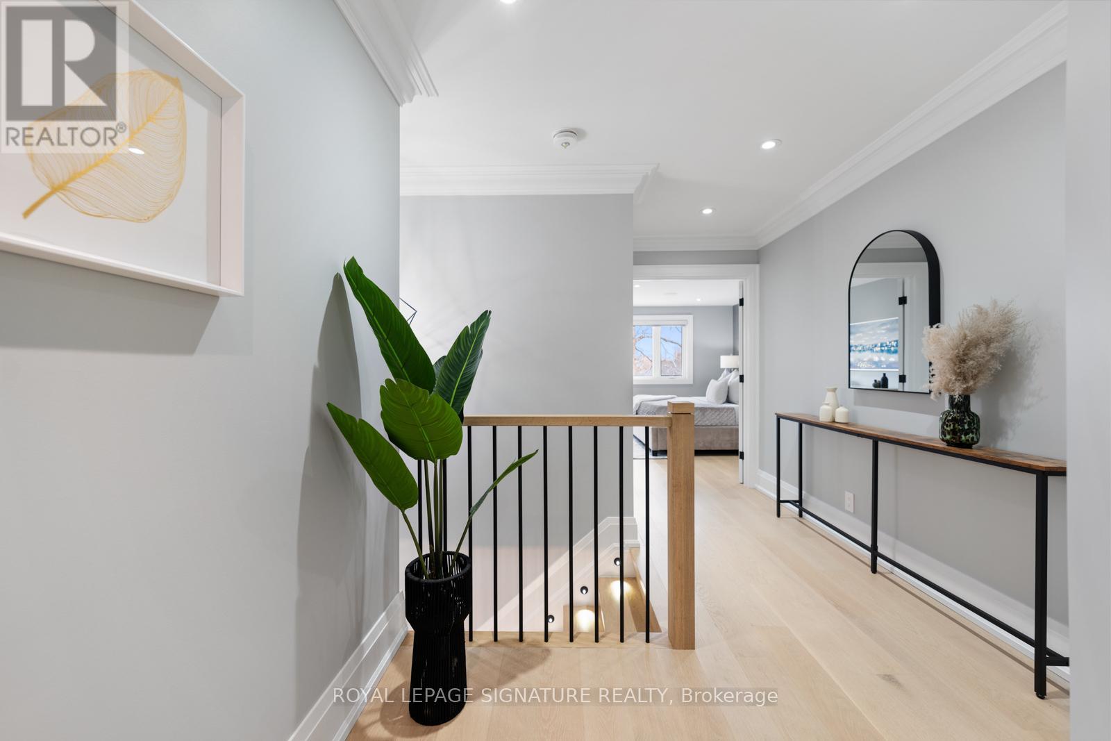 25 Elmont Drive, Toronto (O'connor-Parkview), Ontario  M4B 2M2 - Photo 18 - E12178721