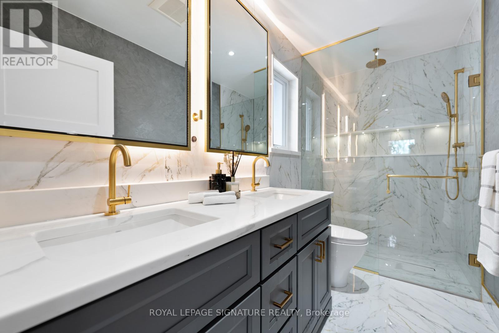 25 Elmont Drive, Toronto (O'connor-Parkview), Ontario  M4B 2M2 - Photo 24 - E12178721