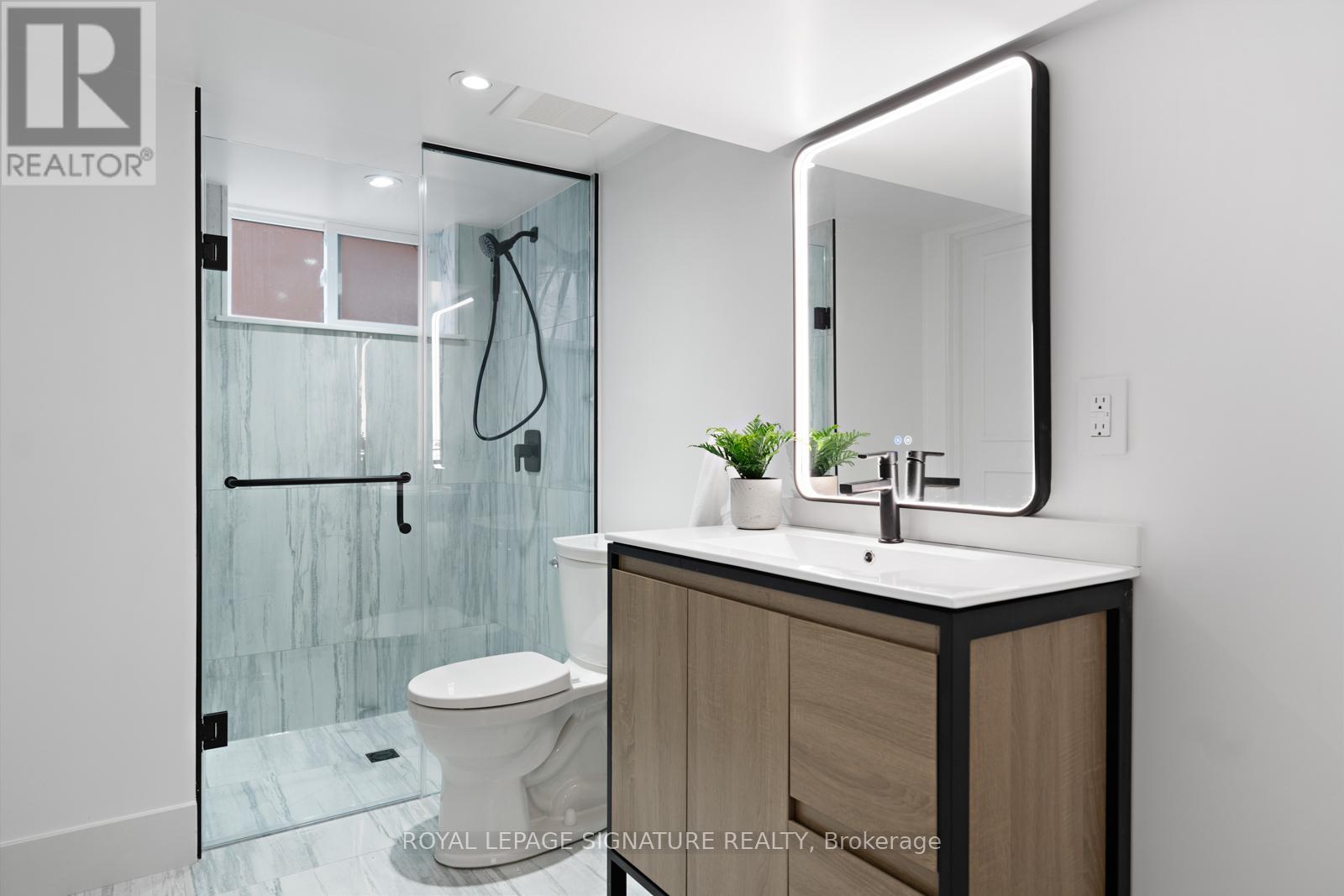 25 Elmont Drive, Toronto (O'connor-Parkview), Ontario  M4B 2M2 - Photo 40 - E12178721