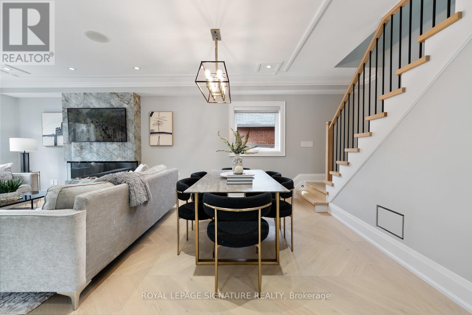25 Elmont Drive, Toronto (O'connor-Parkview), Ontario  M4B 2M2 - Photo 8 - E12178721
