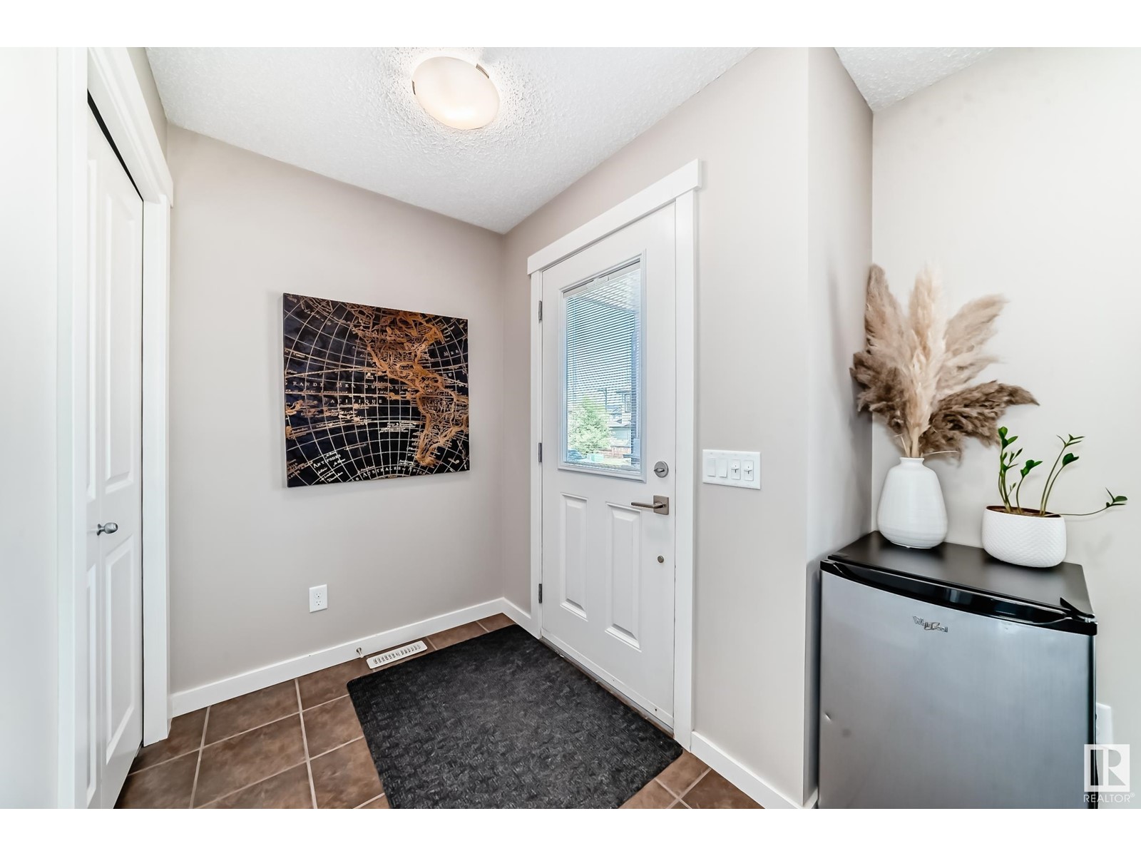 5177 2a Av Sw Sw, Edmonton, Alberta  T6X 0R3 - Photo 9 - E4438501