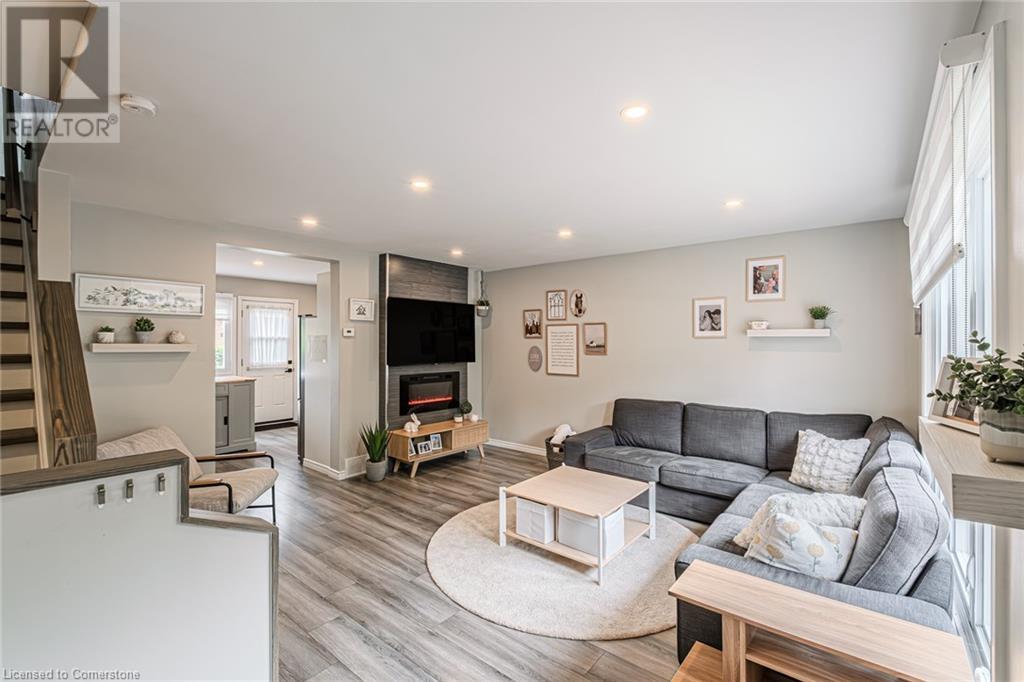 Property at 69 MOUNT ALBION Road Unit# B image 3