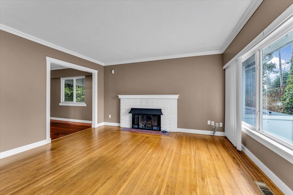Property at 11337 LANSDOWNE DRIVE image 5