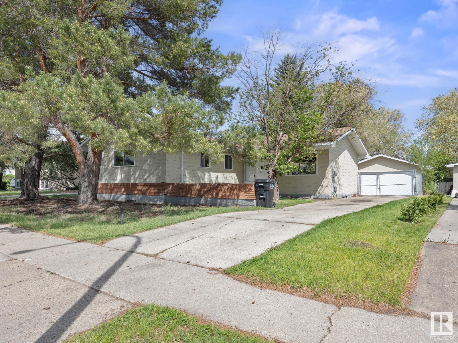8107 171 St Nw, Edmonton, Alberta  T5T 0C4 - Photo 2 - E4438865