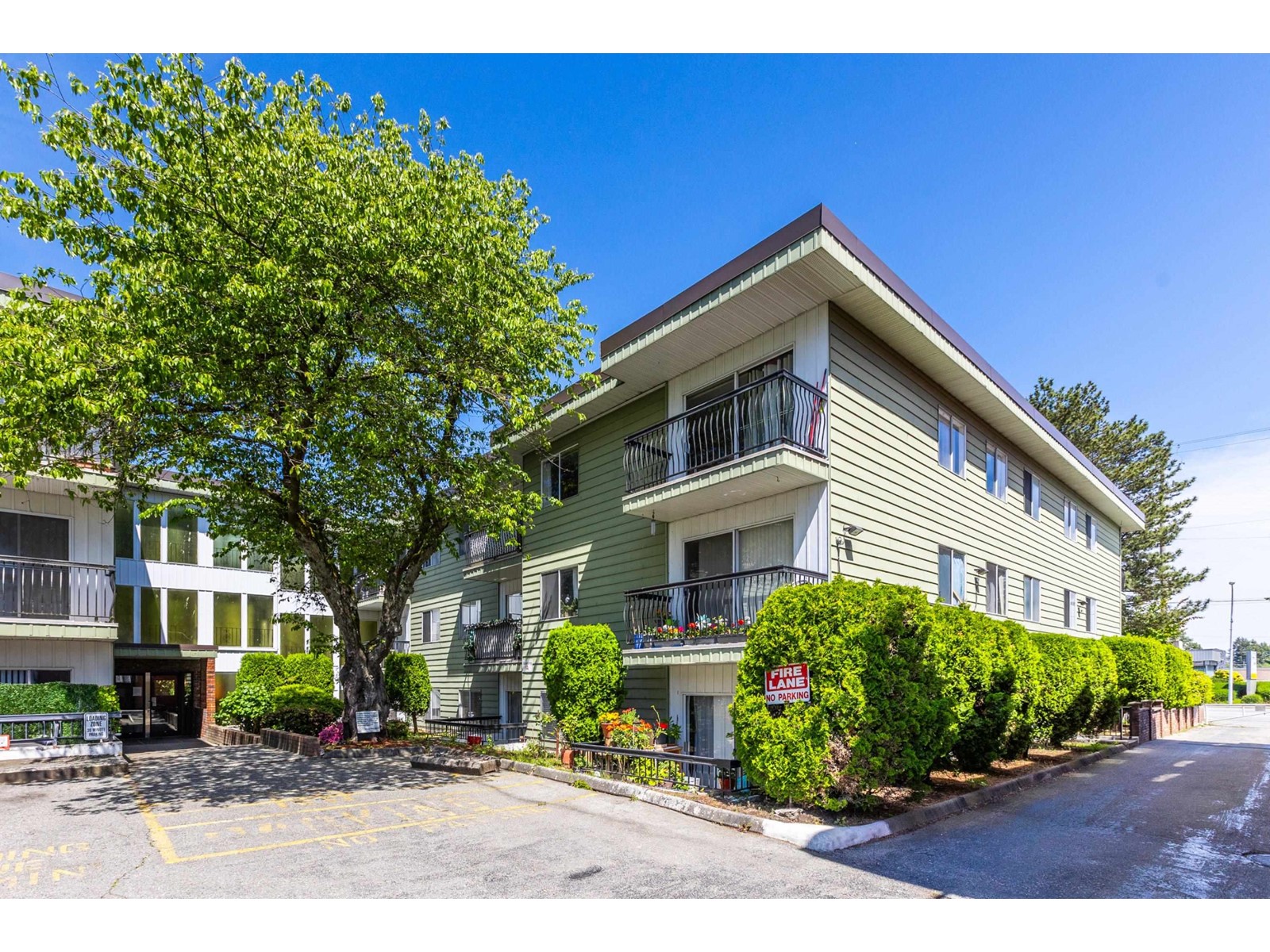 221a 8635 120 Street, Delta, British Columbia  V4C 6R5 - Photo 1 - R3007143