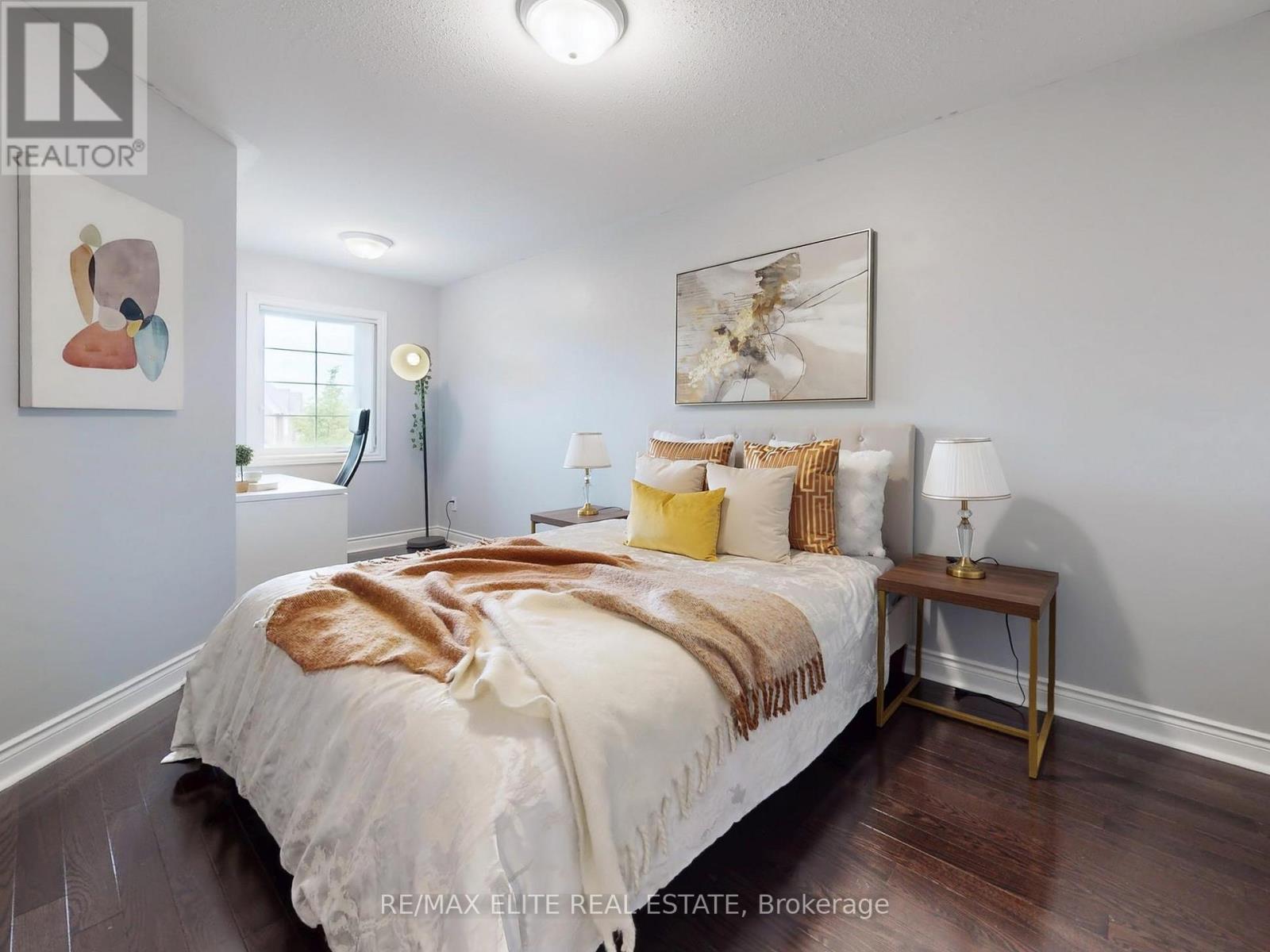 700 Wendy Culbert Crescent, Newmarket (Stonehaven-Wyndham), Ontario  L3X 0A4 - Photo 23 - N12178791
