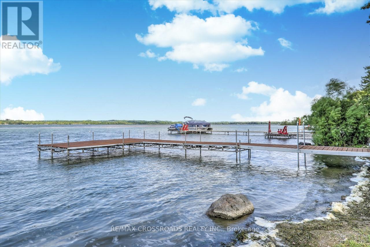 6270 Bluebird Street, Ramara, Ontario  L3V 6H6 - Photo 16 - S12178809