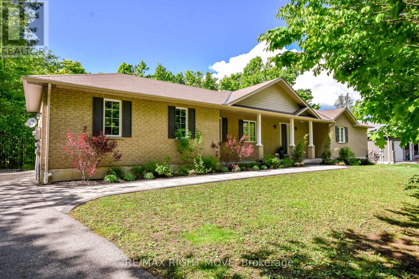 Property at 10 MERRINGTON AVENUE image 2