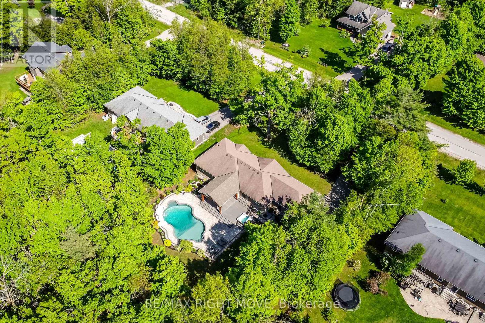 Property at 10 MERRINGTON AVENUE image 3