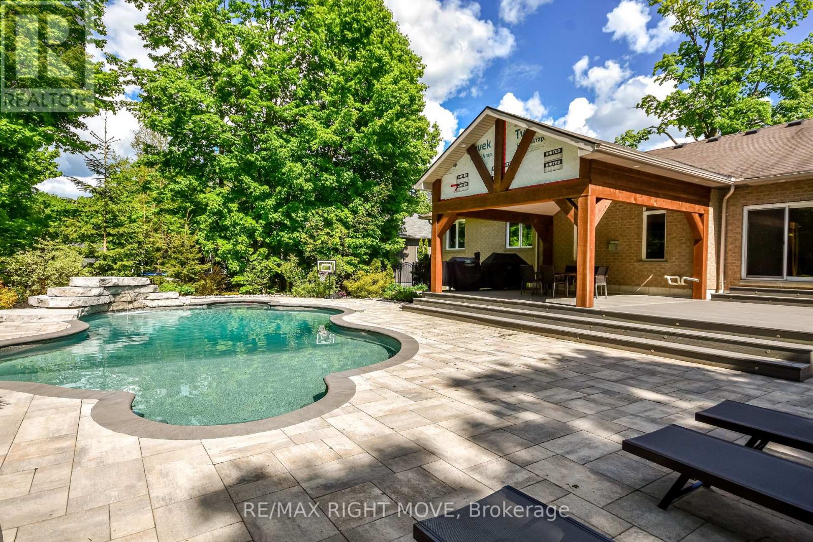 10 Merrington Avenue, Oro-Medonte, Ontario  L3V 0R5 - Photo 36 - S12178812