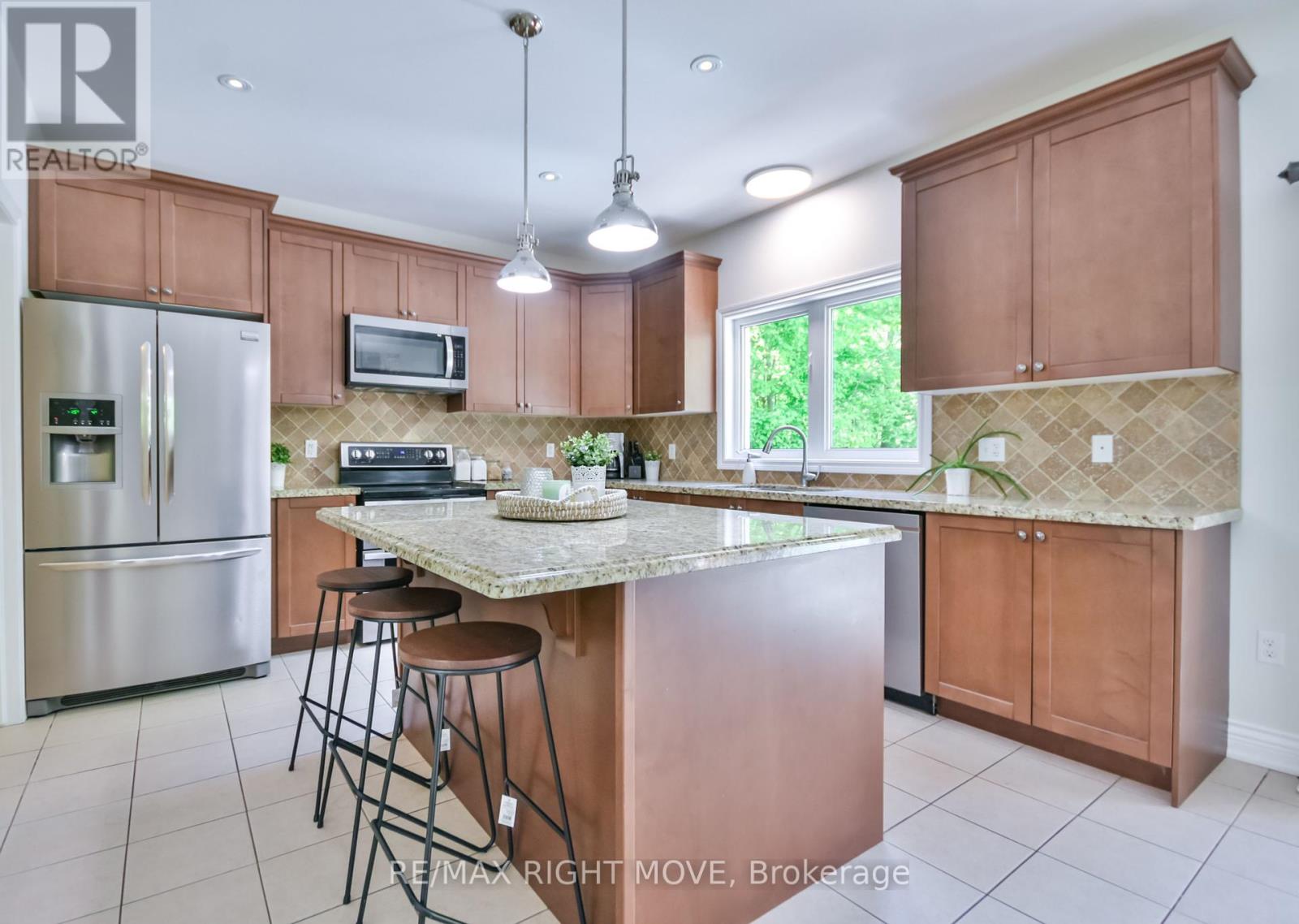 Property at 10 MERRINGTON AVENUE image 4
