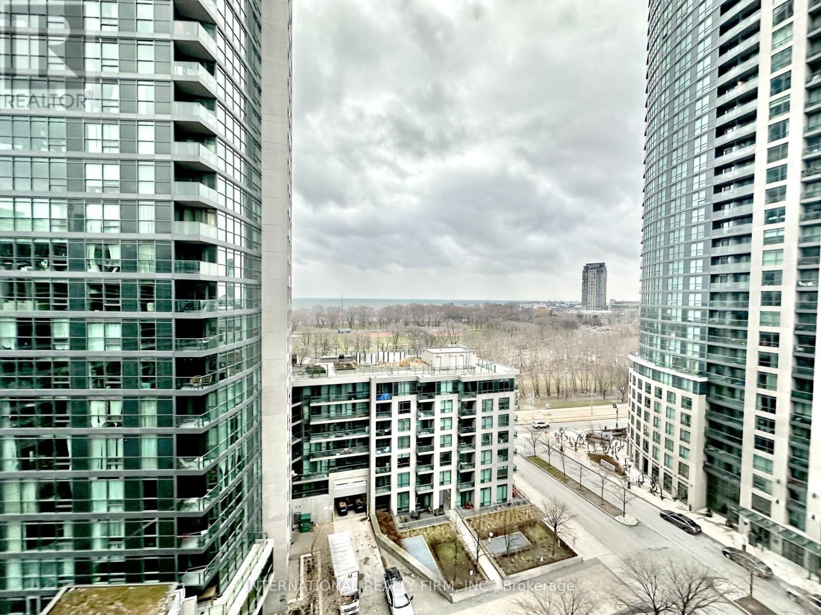 1273 - 209 Fort York Boulevard, Toronto, Ontario  M5V 4A1 - Photo 1 - C12178835